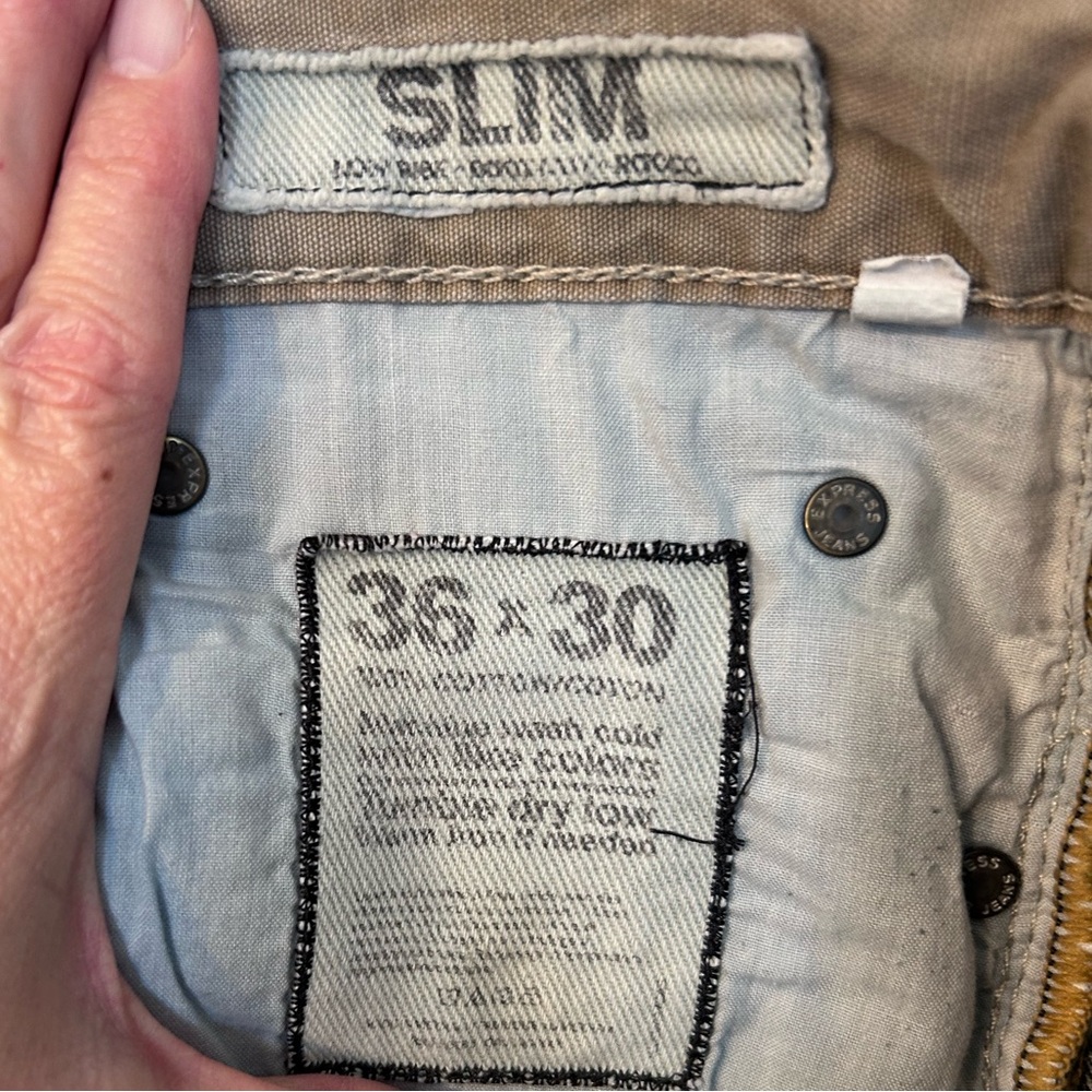Express Medium Blue Men's Relaxed Jeans - Picture 5 of 6